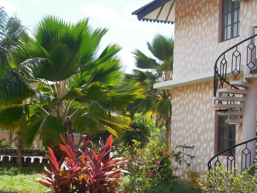 Swahili Beach Resort Zanzibar ภายนอก รูปภาพ