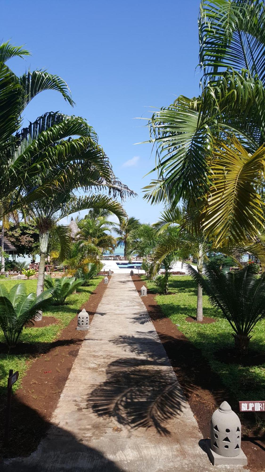 Swahili Beach Resort Zanzibar ภายนอก รูปภาพ