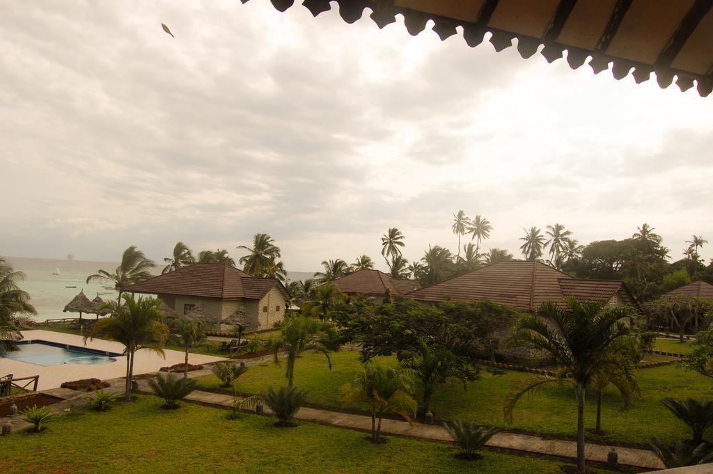Swahili Beach Resort Zanzibar ภายนอก รูปภาพ