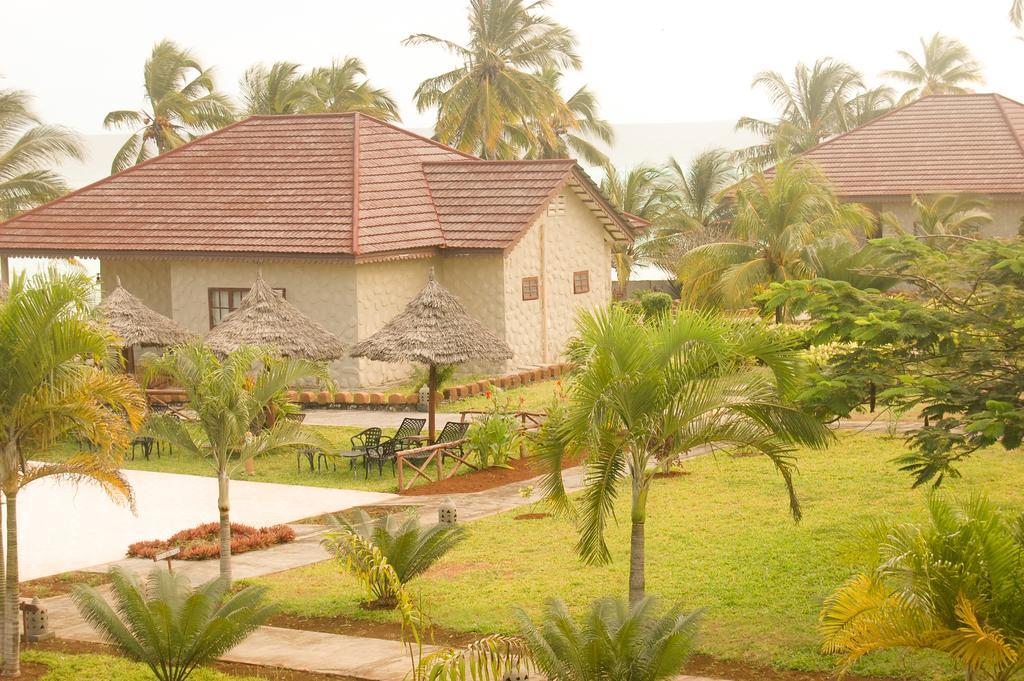 Swahili Beach Resort Zanzibar ภายนอก รูปภาพ