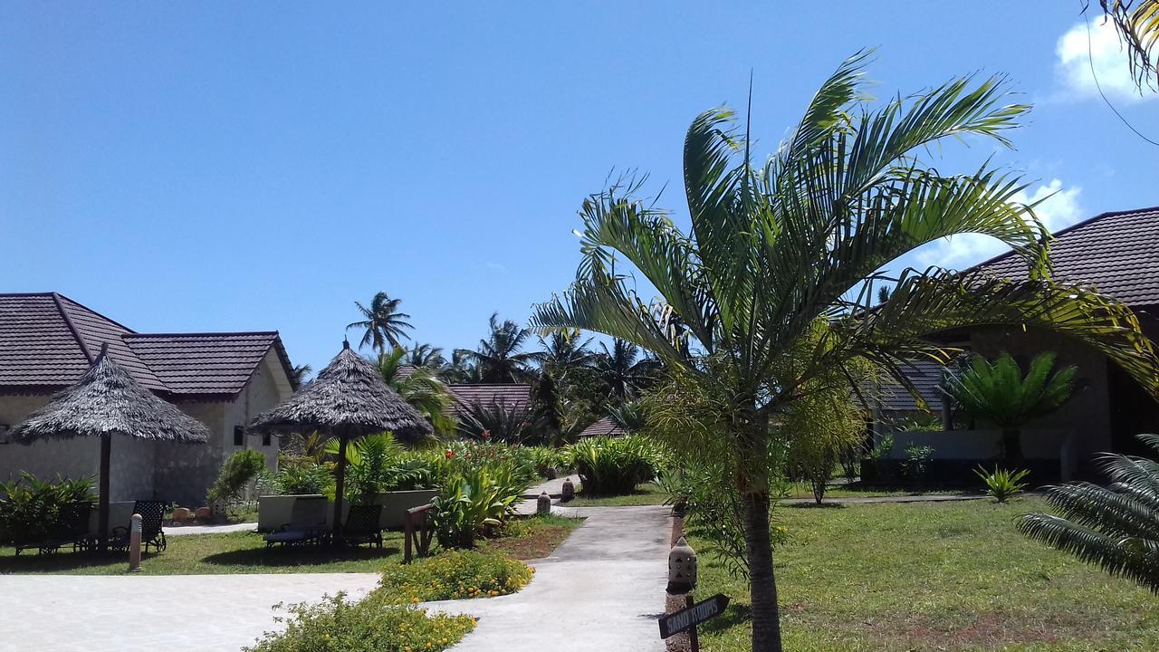 Swahili Beach Resort Zanzibar ภายนอก รูปภาพ