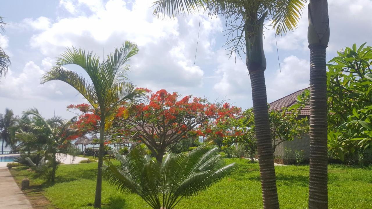 Swahili Beach Resort Zanzibar ภายนอก รูปภาพ